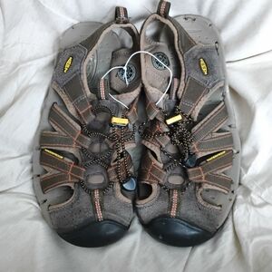 Men's Keen Sandals size 8